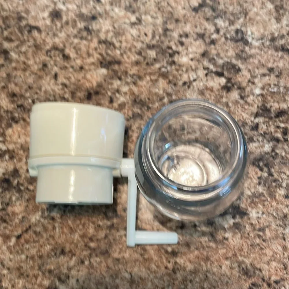 Cream Manual Glass‎ Grinder